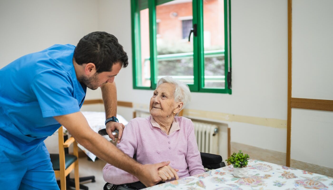 Indennità di Accompagnamento 2026: Importo Aggiornato, Requisiti e Come Fare Domanda